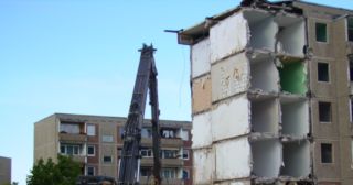 Демонтаж 5 этажного дома Прохладный, цена от 3703 руб.